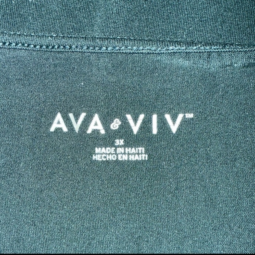 Ava & Viv Dark Green Long Sleeve V-Neck Tee – 3X Super Stretchy Basic Top - Picture 4 of 6